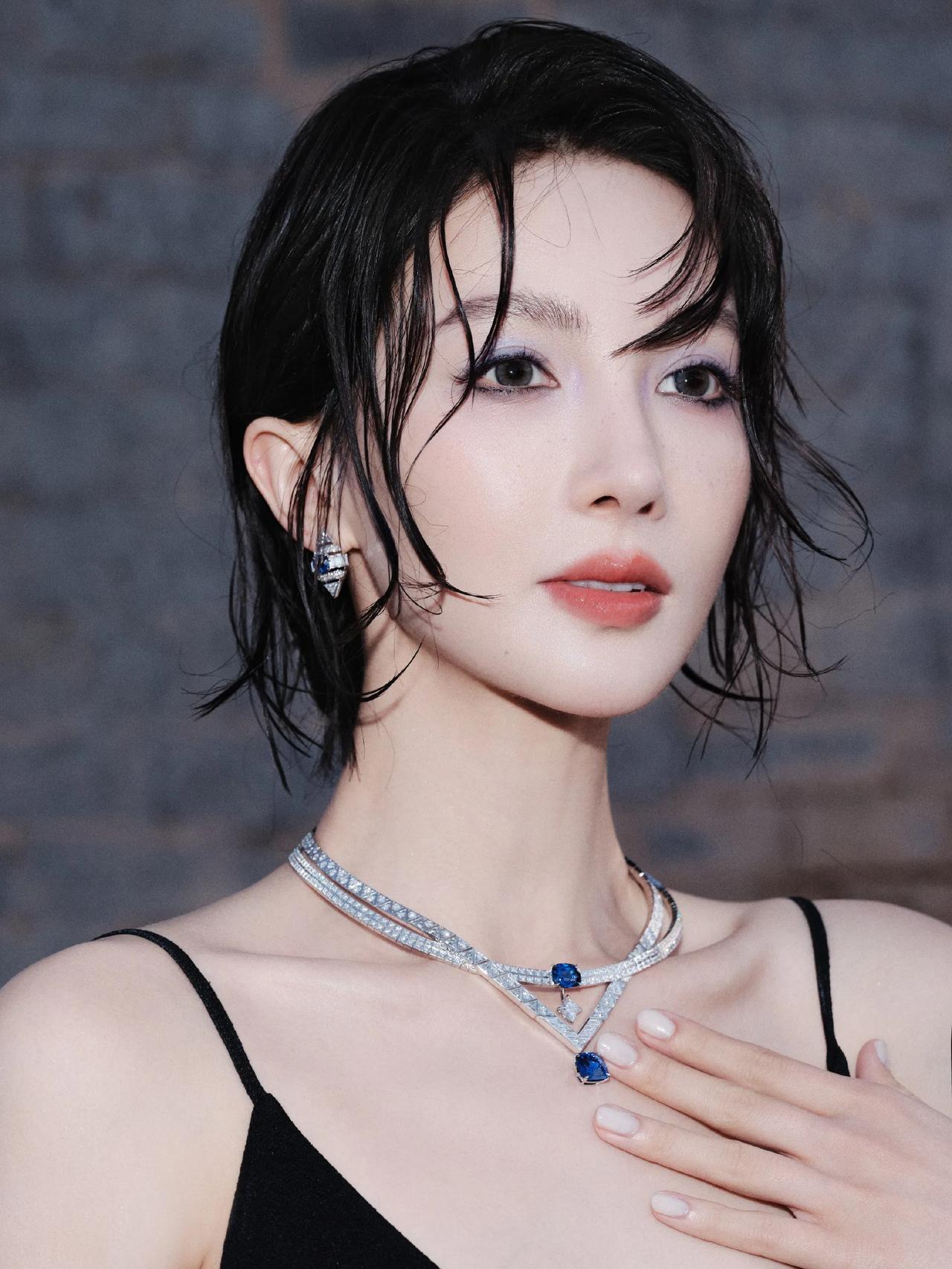 金晨美图分享金晨金晨跳舞金晨身高金晨明星见面会金晨穿着新疆金晨金晨泳