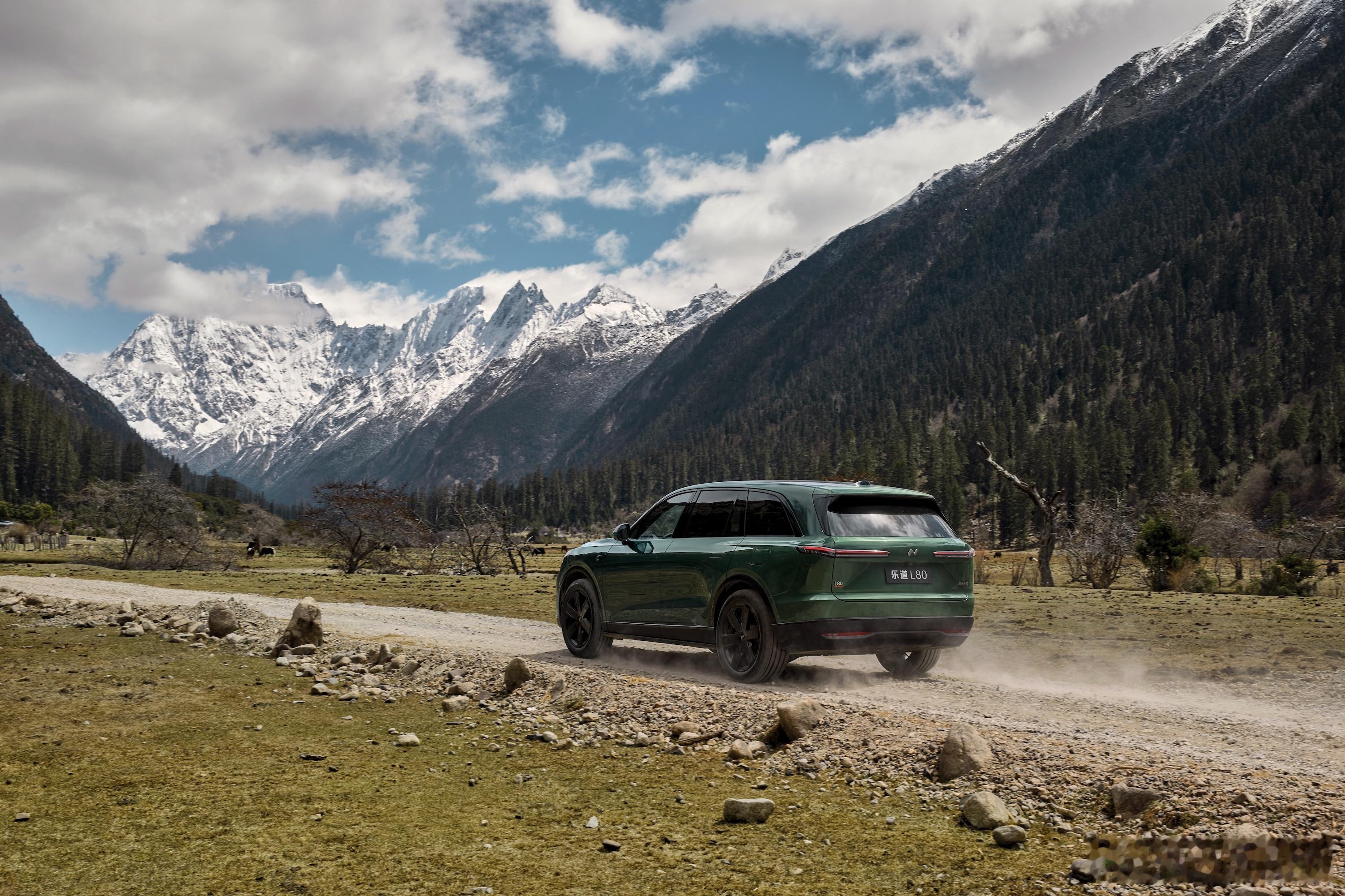 乐道L80明天预售，然后是5月15日乐道两周年正式上市。最近蔚来几乎所有的发布