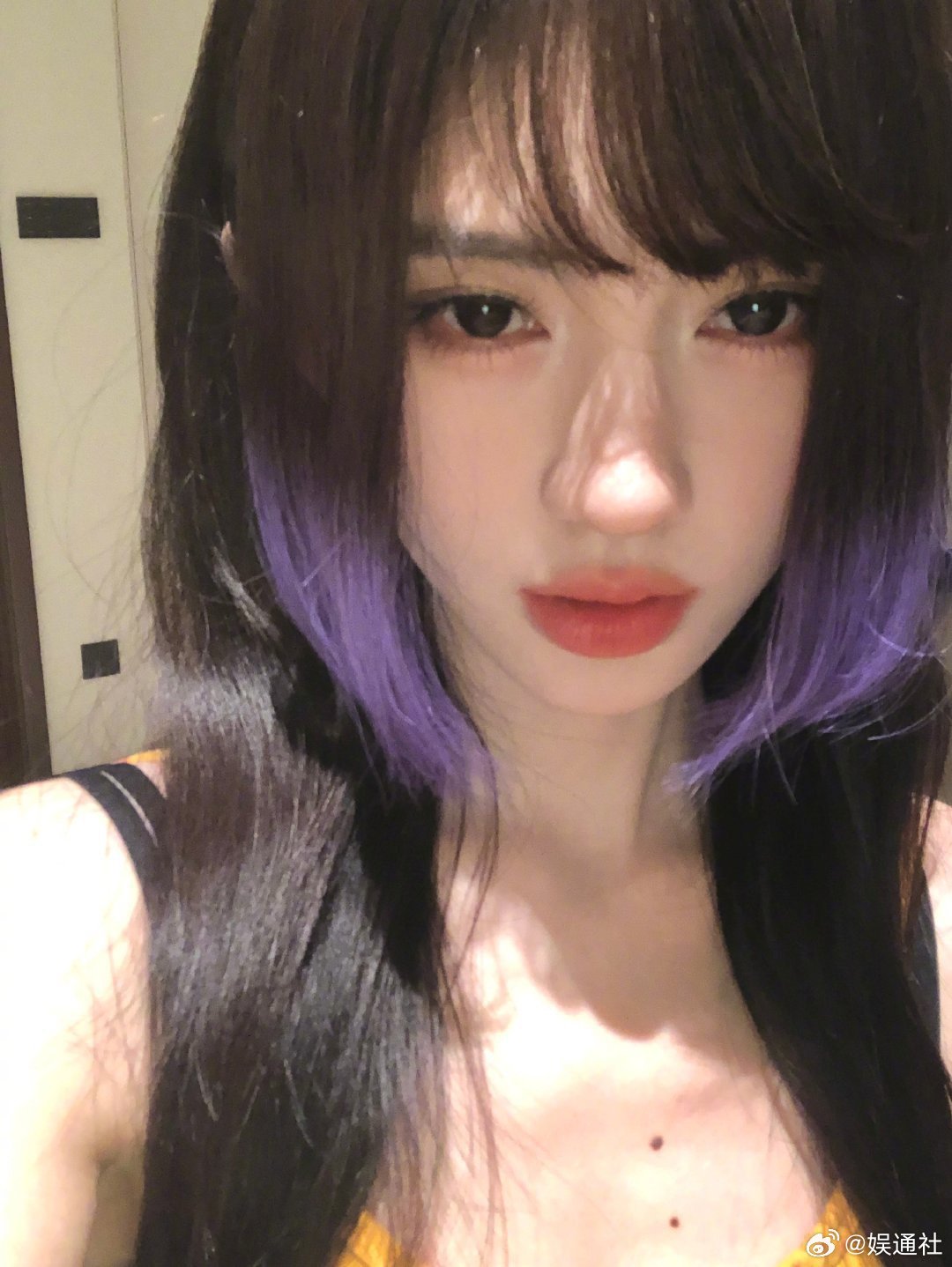 鞠婧祎紫色发尾公主切鞠婧祎紫色发尾公主切live图鞠婧祎紫色发尾公主切好漂亮！！