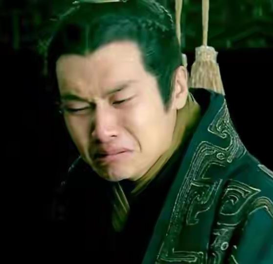 秦始皇死后，胡亥为何要活埋上万后妈？秦始皇的一生充满传奇，统一六国后建立起