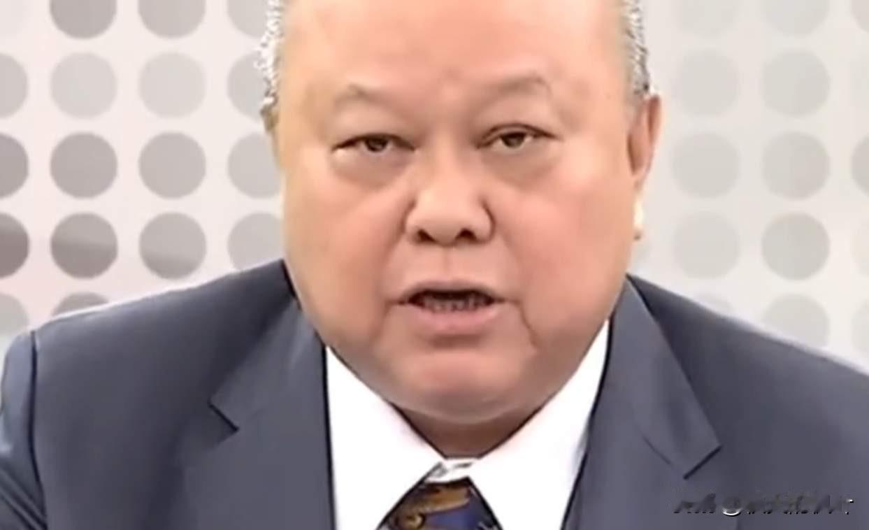新党副主席李胜峰说：日本跟菲律宾去谈这个“专属海域”，大陆没表态的时候，台湾的渔