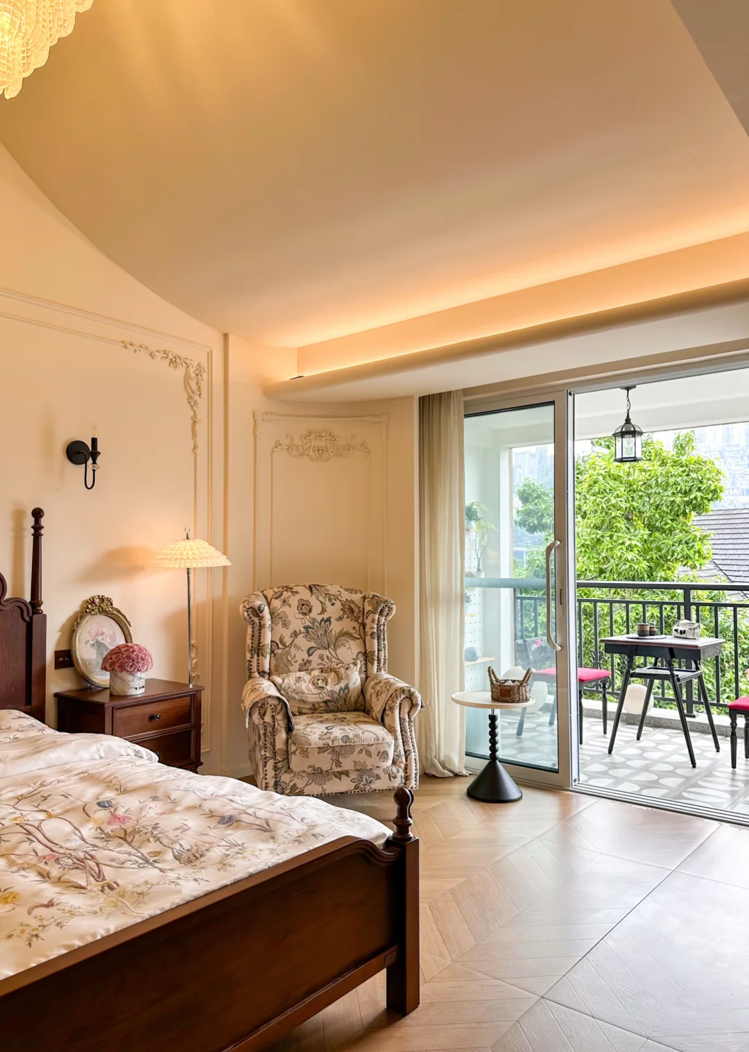 卧室朝南，江风入怀，是我的法式小浪漫🌿