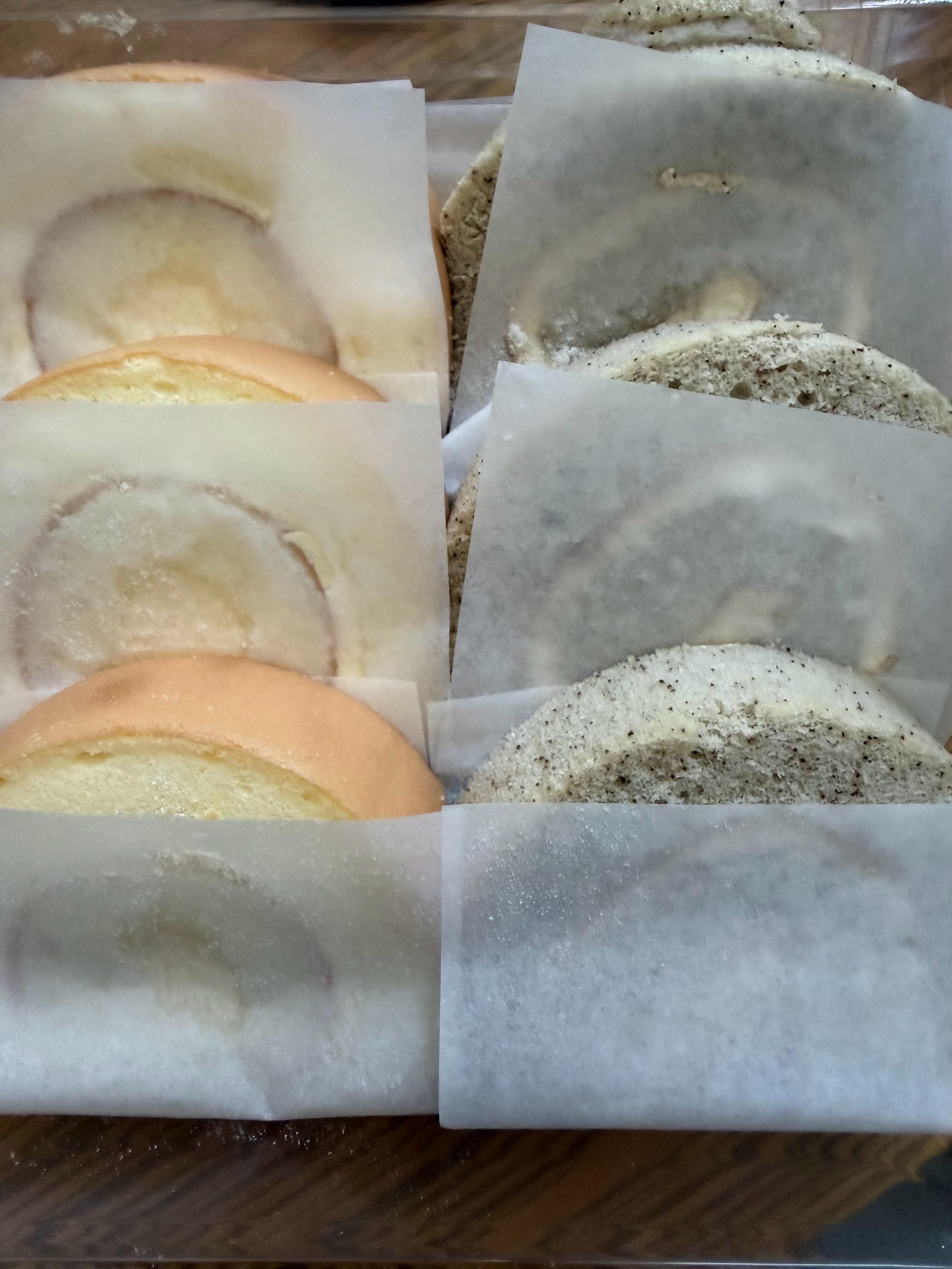连续吃了某老师一周的蛋糕卷，下周如果再喊我吃蛋糕卷，我们就此友尽吧[捂脸哭]