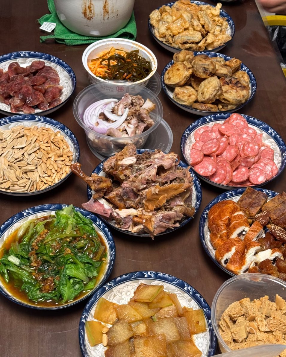 年夜饭送到家搜索量暴增600%十二个凉菜先上桌不管多冷，凉菜先上