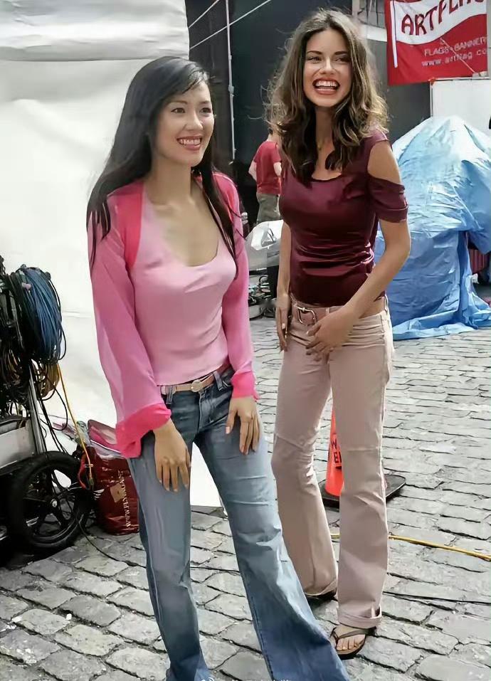 章子怡早期照片，典型的东方美人，韵味十足​​​