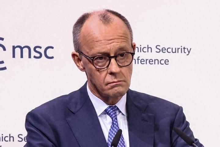 下一个风暴来临！默茨警告后，美欧贸易战一触即发。慕尼黑安全会议上，德国总