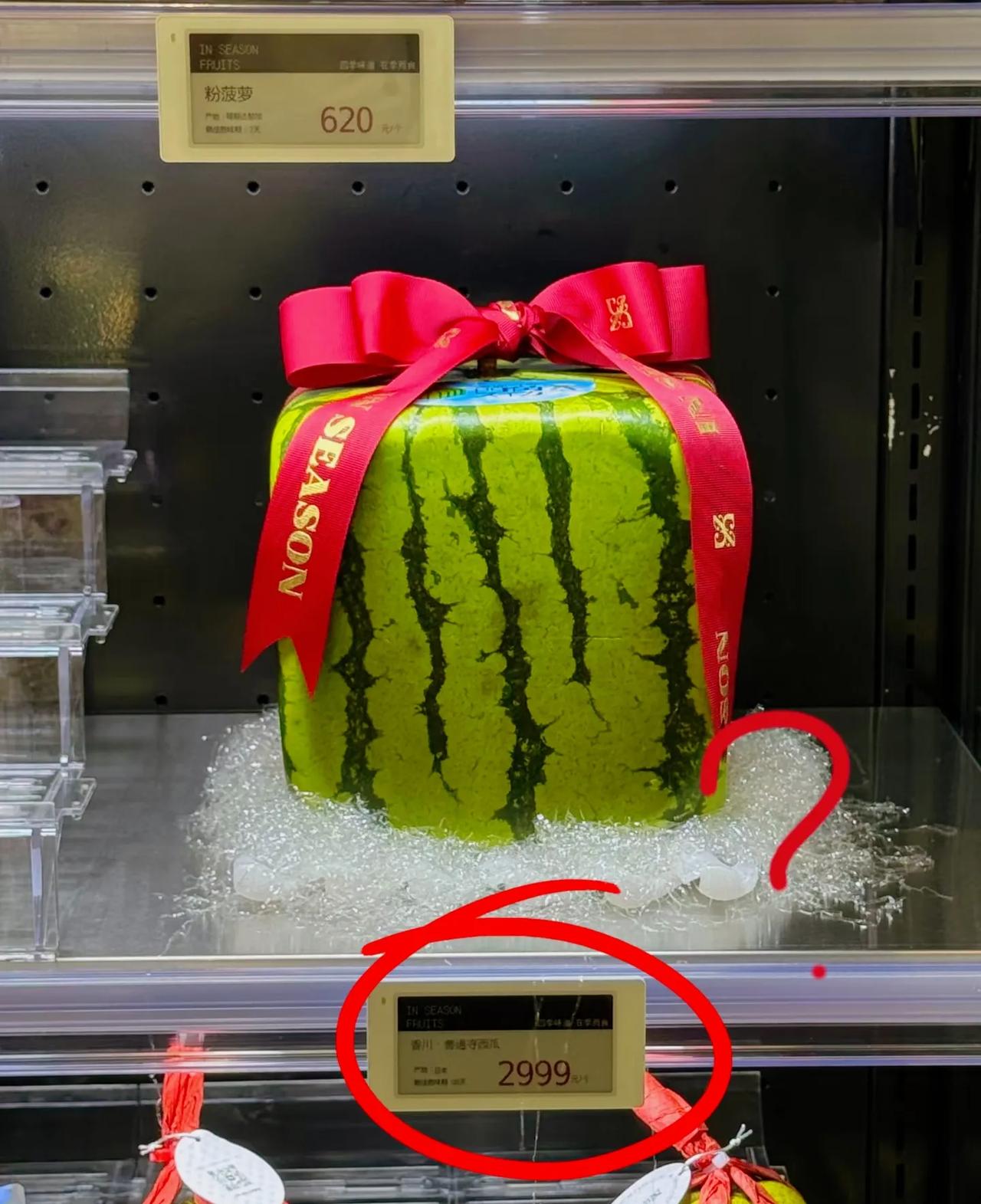 来无锡富人区见世面了。。。真的有人会买吗真让我大开眼界了不是很懂但是大为震