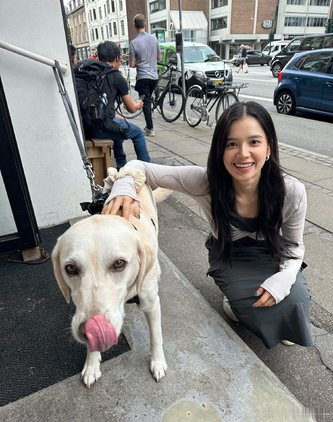 张婧仪说我上错车啦被张婧仪萌一大跳谁能拒绝一个会奶声奶气说“我上错车啦”的小迷