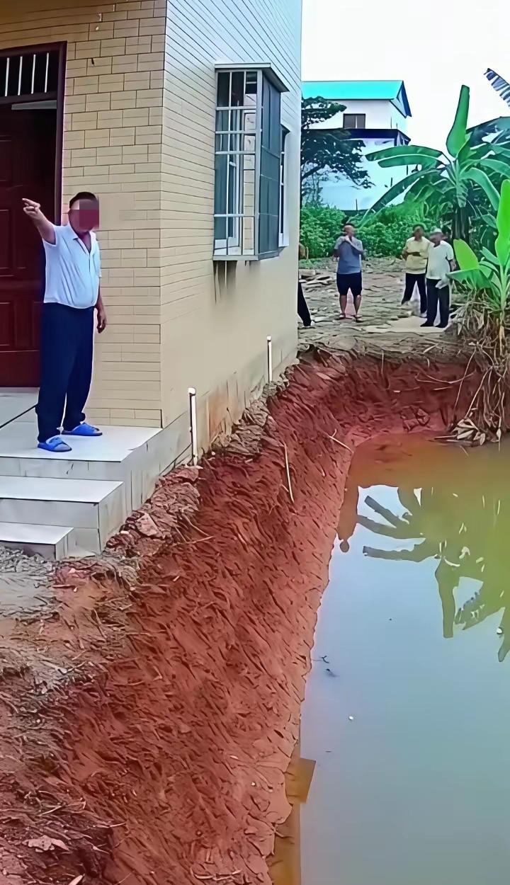 说实话广西这哥们的操作是真让人唏嘘，这哪是“玉石俱焚”，分明是被逼到绝境的