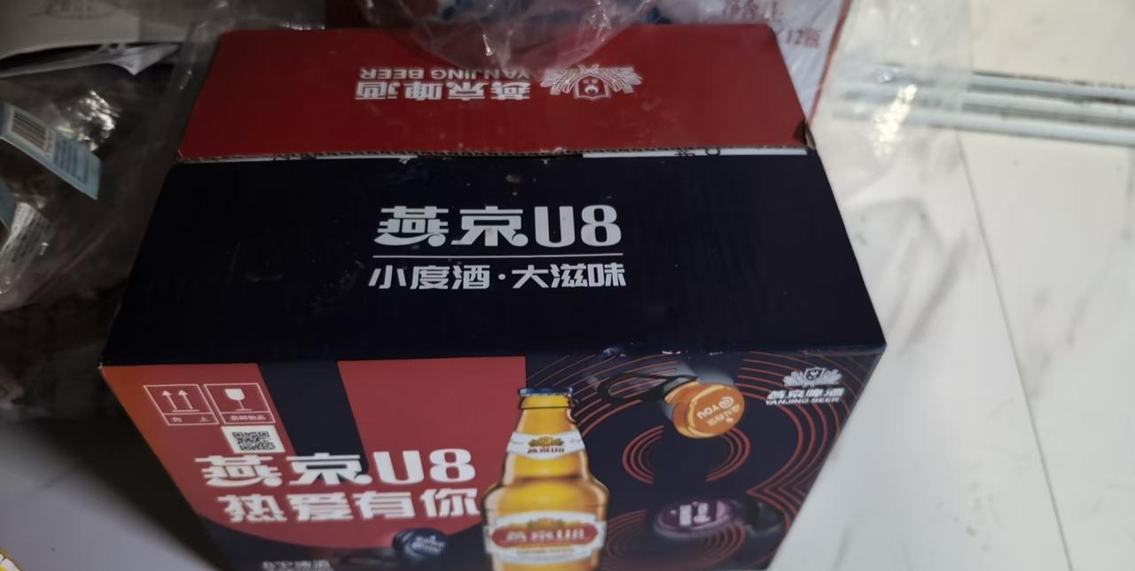 虽然我身在哈尔滨，每天都牵挂着在杭州的老公和儿子。他俩都挺忙，我没事就到网上浏览