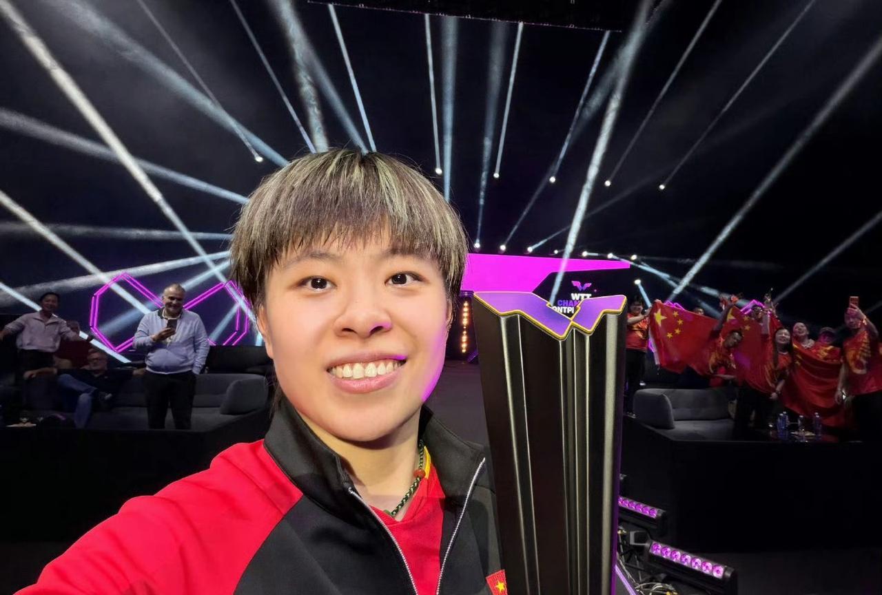 大迪威武，这块金牌来之不易呀！#万能生活指南#王艺迪在与温特的女单决赛中，