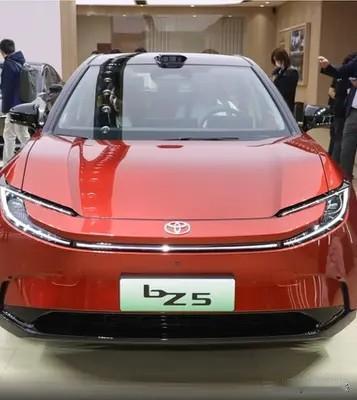2025年买电车口决：要面子——买仰望U8要舒适——买仰望U7要科技感—
