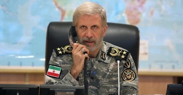 特朗普宣布封锁霍尔木兹海峡出口！很多人以为这是美国对伊朗釜底抽薪的狠招。错了！真