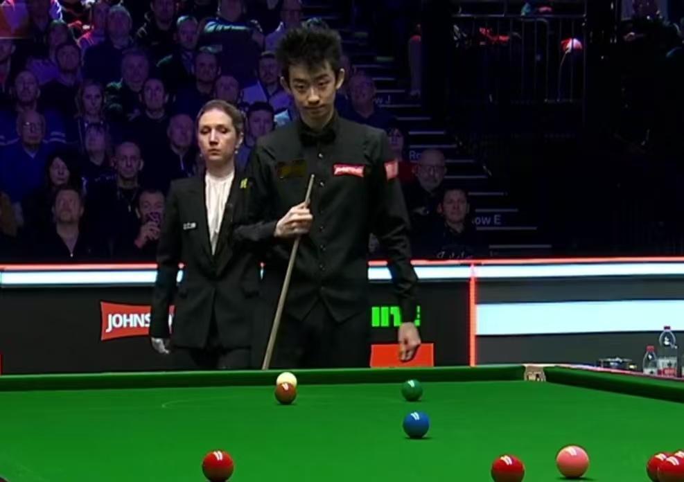 斯诺克大师赛揭幕战：1/8决赛前四局结束！吴宜泽3-1领先墨菲​​