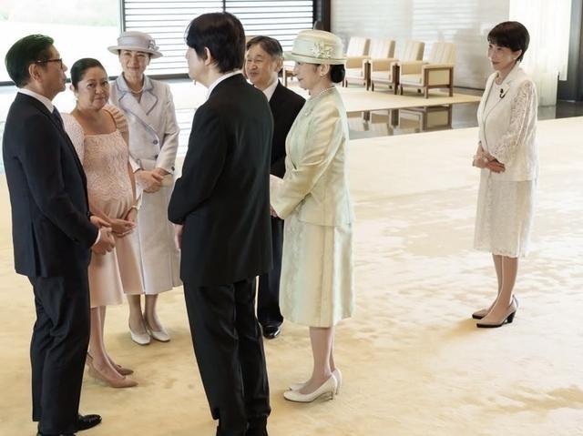 一场精心策划的＂天皇外交＂，为什么最终让日本首相高市早苗成了最尴尬的那个人？在日