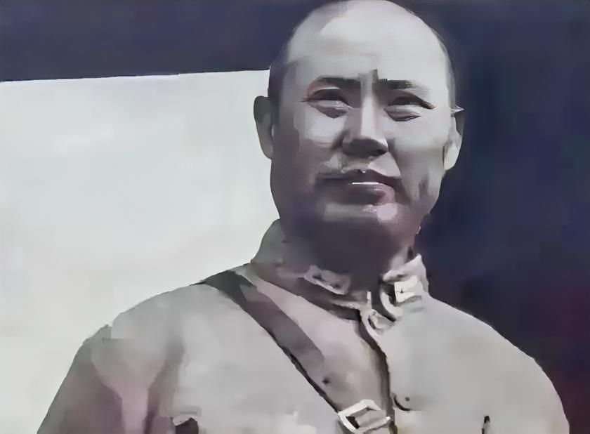 2003年，傅作义的儿子傅瑞元临终前，在病榻上生生骂了亲姐姐傅冬菊半个多小时。他