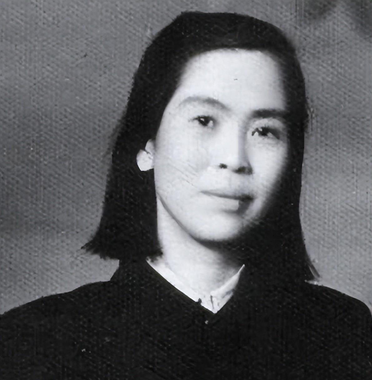 1947年，在老战友王稼祥夫妇和罗荣桓夫妇的帮助下，贺子珍带着毛岸青和李敏，终于