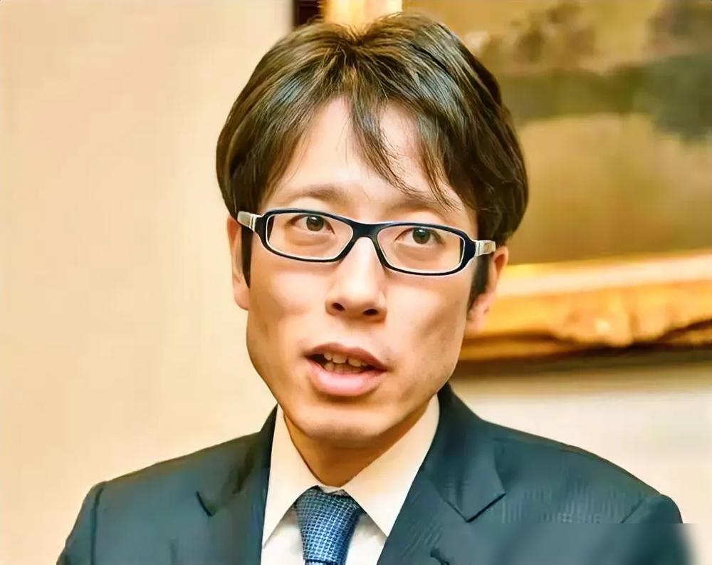 日本工学馆大学教授、作家竹田恒泰说，法国是战败国，中国在二战结束时还不存在，所以