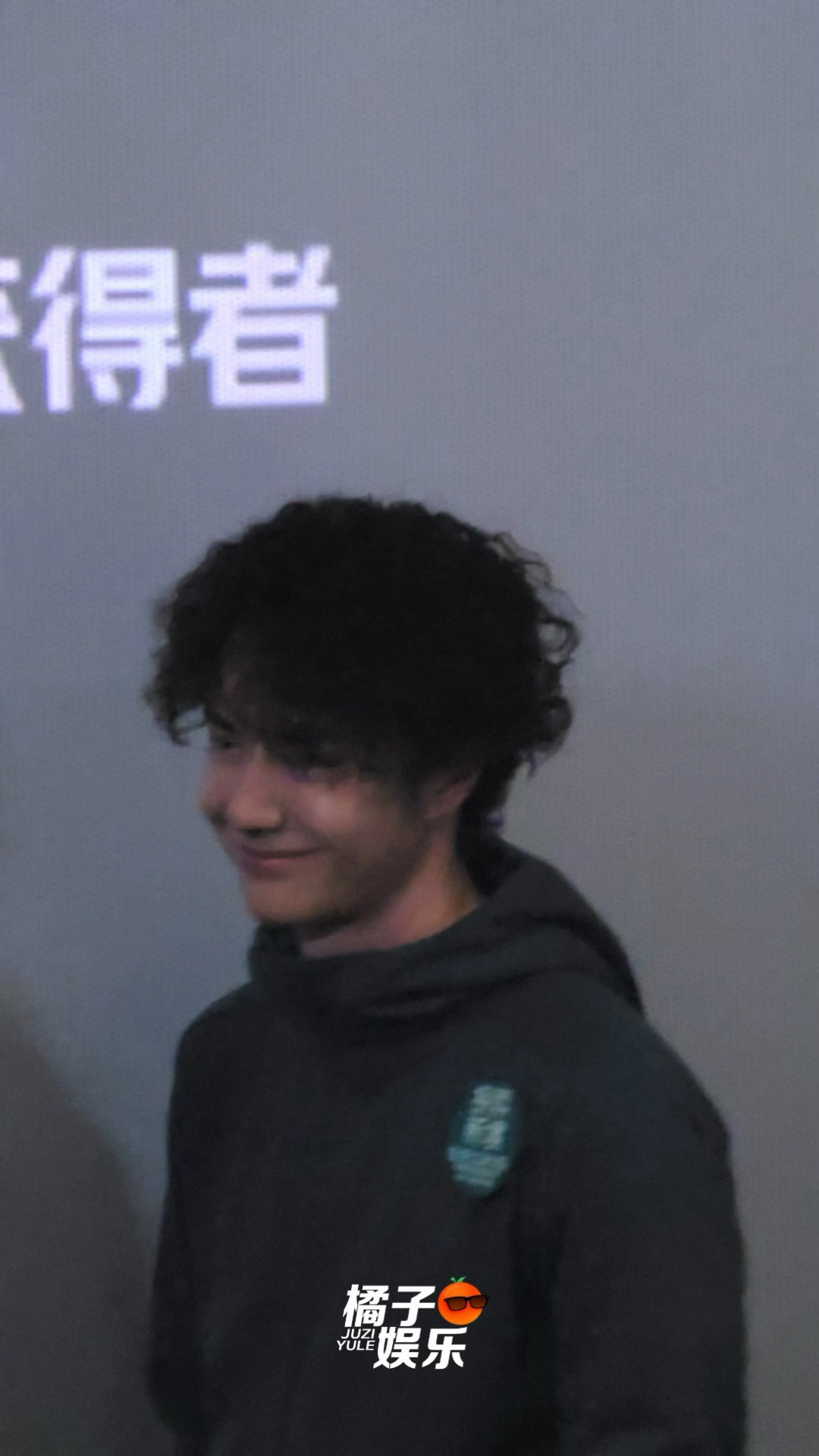 投送一些原图直出，王一博今日奶膘大爆发🥰