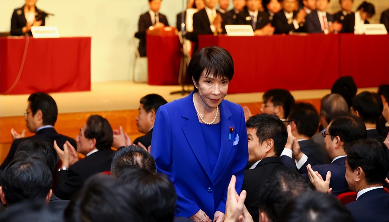 突发！高市早苗收到最后通牒，日本首相大位之争，突然出现了新变数！10月4日，高