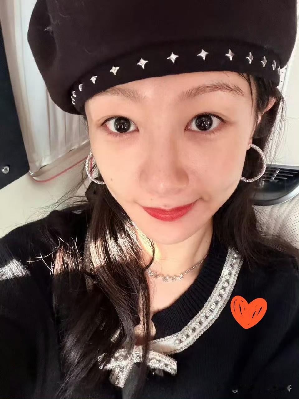 杨紫被骂疯了，不是因为她的演技，也不是因为塌房绯闻，而是因为她的素颜照