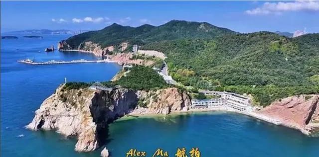 还有大连的海鲜、大樱桃、草莓、蓝莓等农副产品，也是闻名全国。在全国的沿海城市中