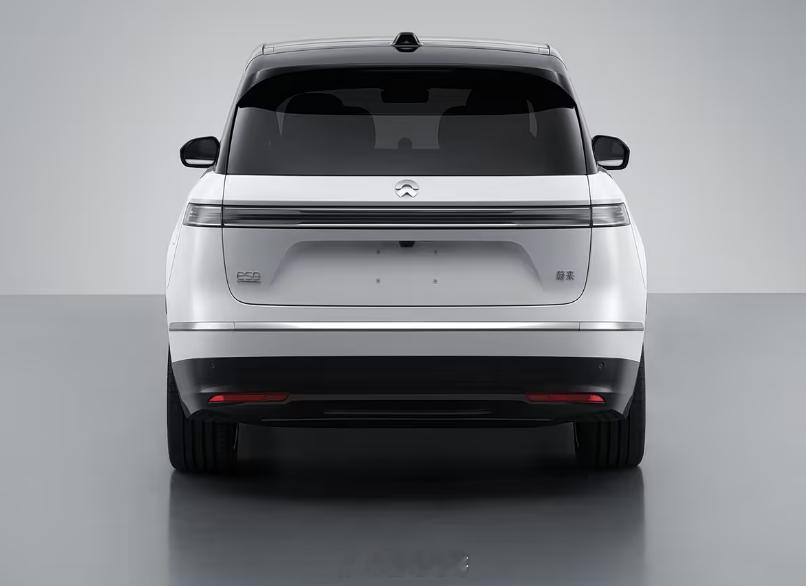 蔚来ES9的电池数据曝光了，搭载的是102kWh电池，纯电续航分别为580km、