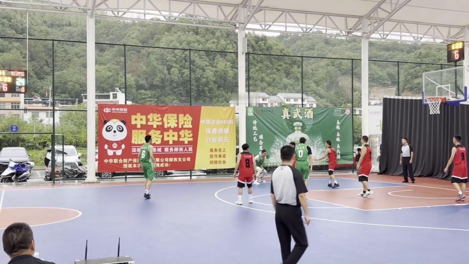 24分致敬科比的赛场体验。🏀这次拿24分致敬科比，作为双能卫全力打好每一球就很满足。很感谢襄阳球王