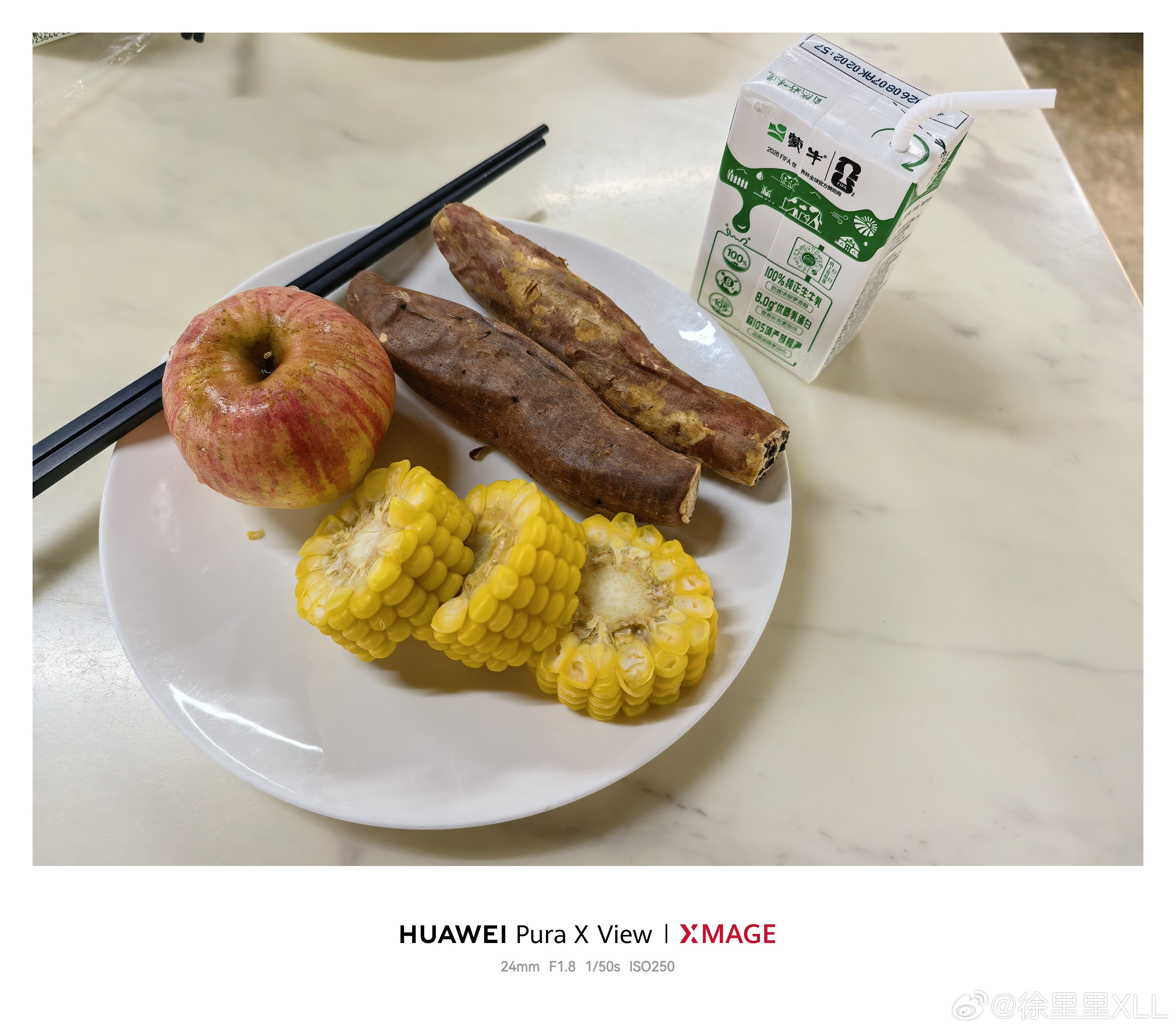 现在才吃早饭。快饿死了。连午饭一起吃了吧…​​​