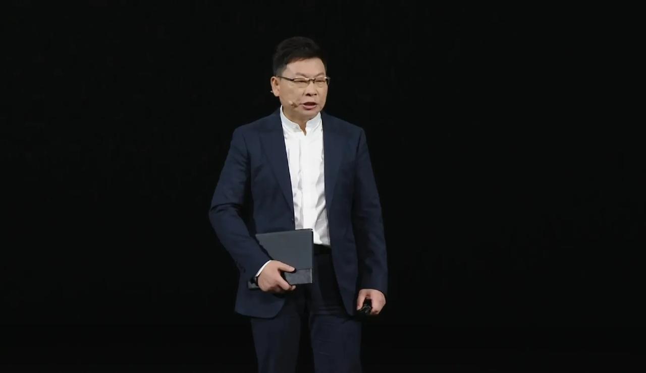 华为“所作所为”似乎正在模糊这几个电子产品边界鸿蒙非凡大师折叠电脑23999元起