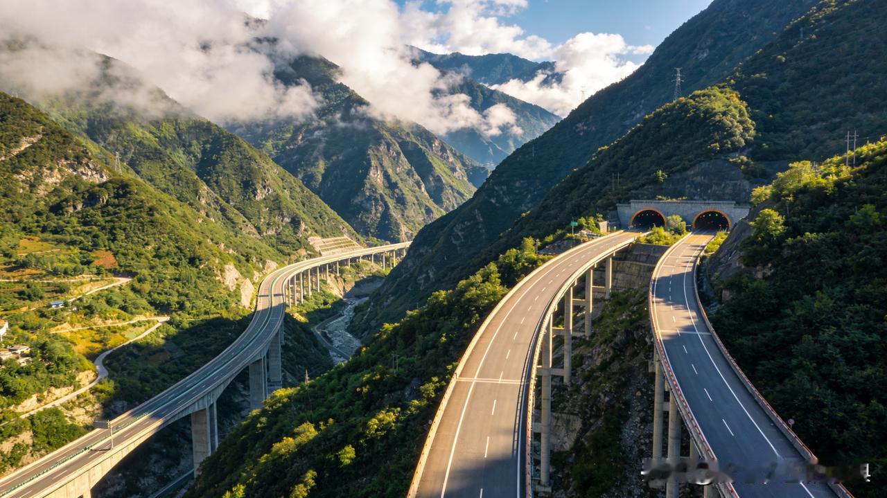 被誉为“云端高速”的G5京昆高速雅西段，或将迎来期盼已久的限速优化调整，通行效率