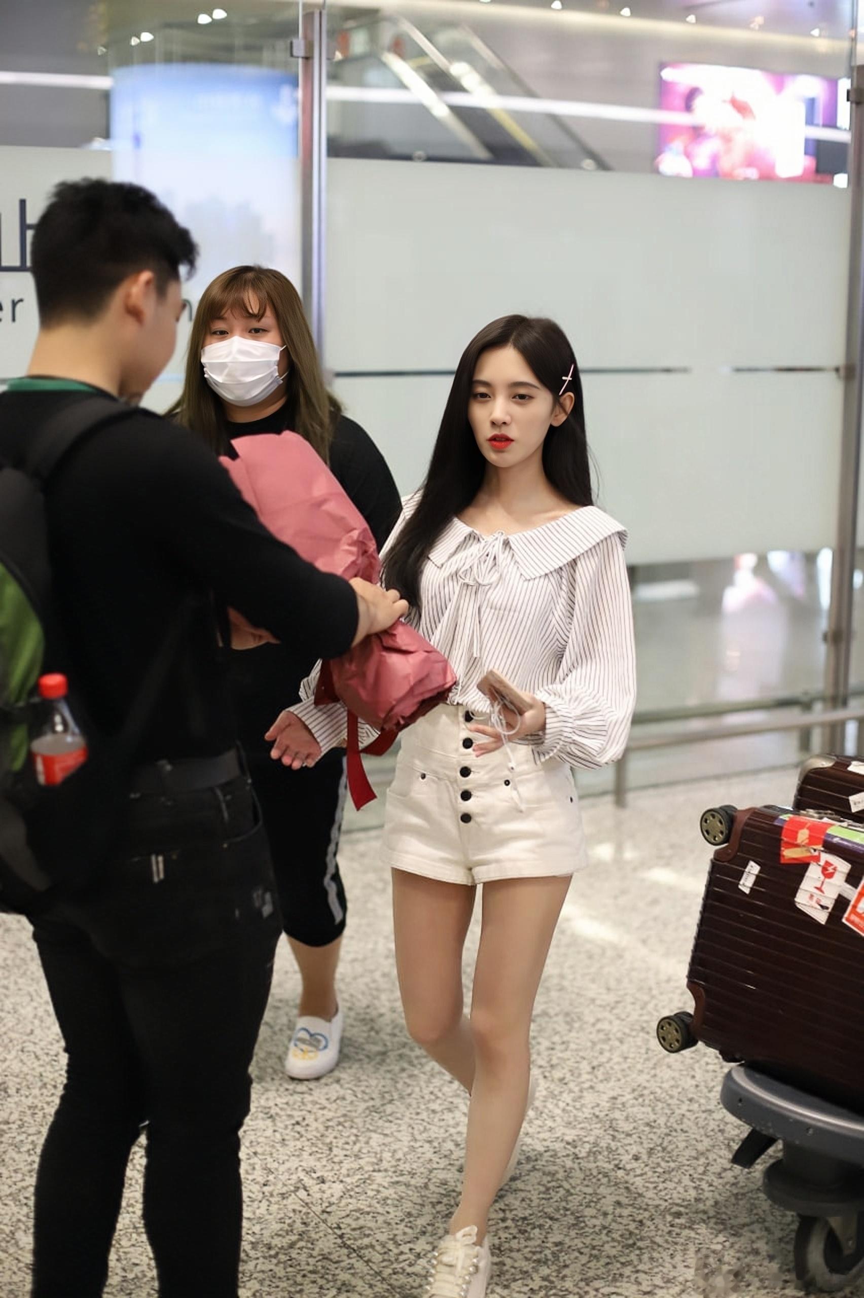 鞠婧祎路人视角下“四千年美女”还可以吗