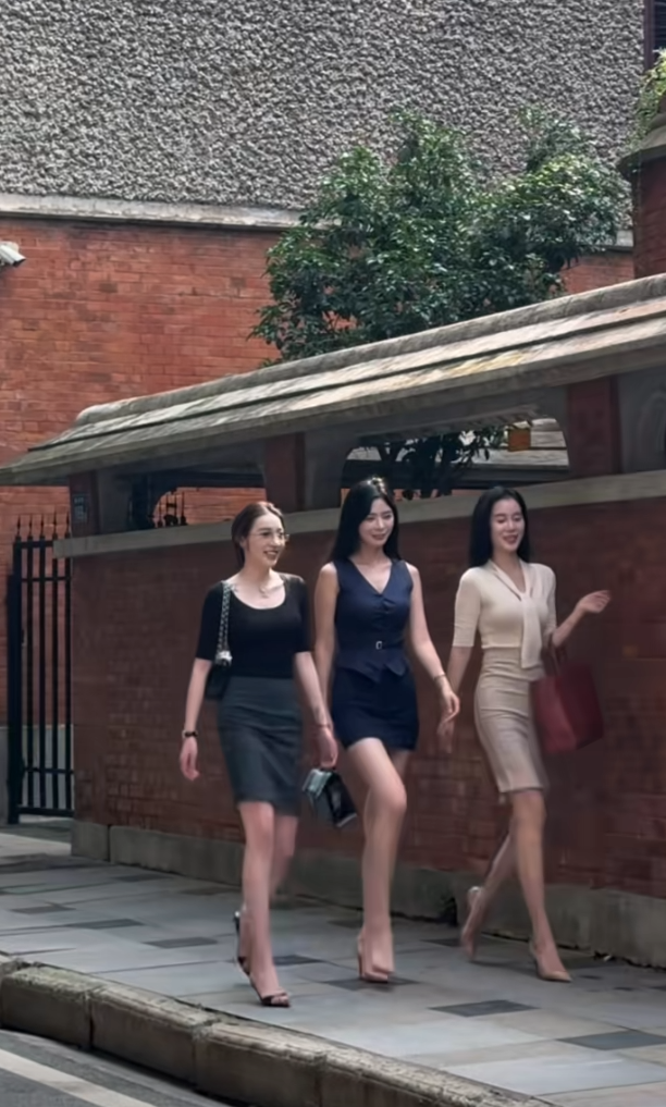 精致上班好累，不过心情会好