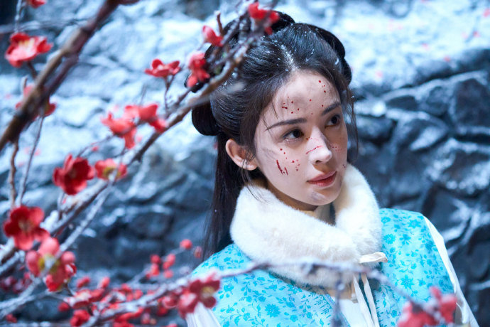 娜扎玉茗茶骨战损妆造娜扎玉茗茶骨战损妆造，眼神好带感啊！