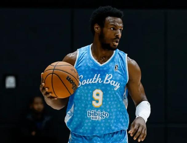 布朗尼真不行啊发展联盟南湾湖人127-118圣地亚哥快船，湖人球员布朗尼和克