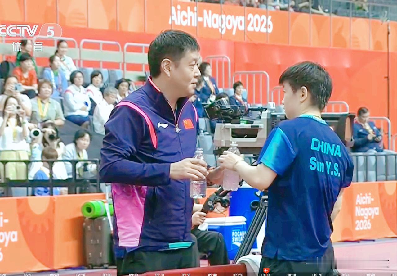 有人问：孙颖莎4:0拿下帕拉南这场，为什么不是马琳指导？我觉得：一是王曼昱