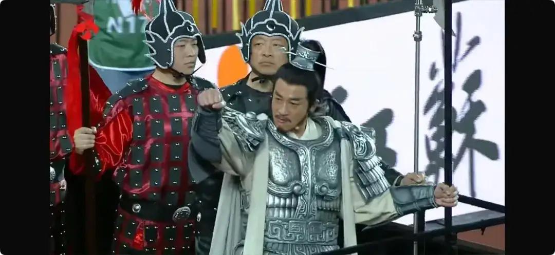 4月20号中国传来最新消息:最近苏超又火起来了，有一场比赛的现场观众竟然高达6