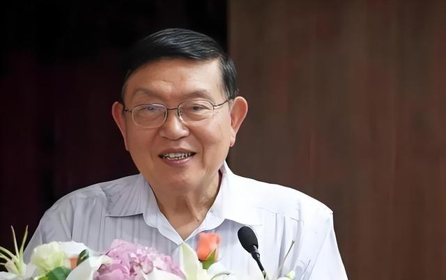 中芯国际创始人张汝京先生离开台积电时，董事长说你敢去大陆，台积电的这么多股票就不