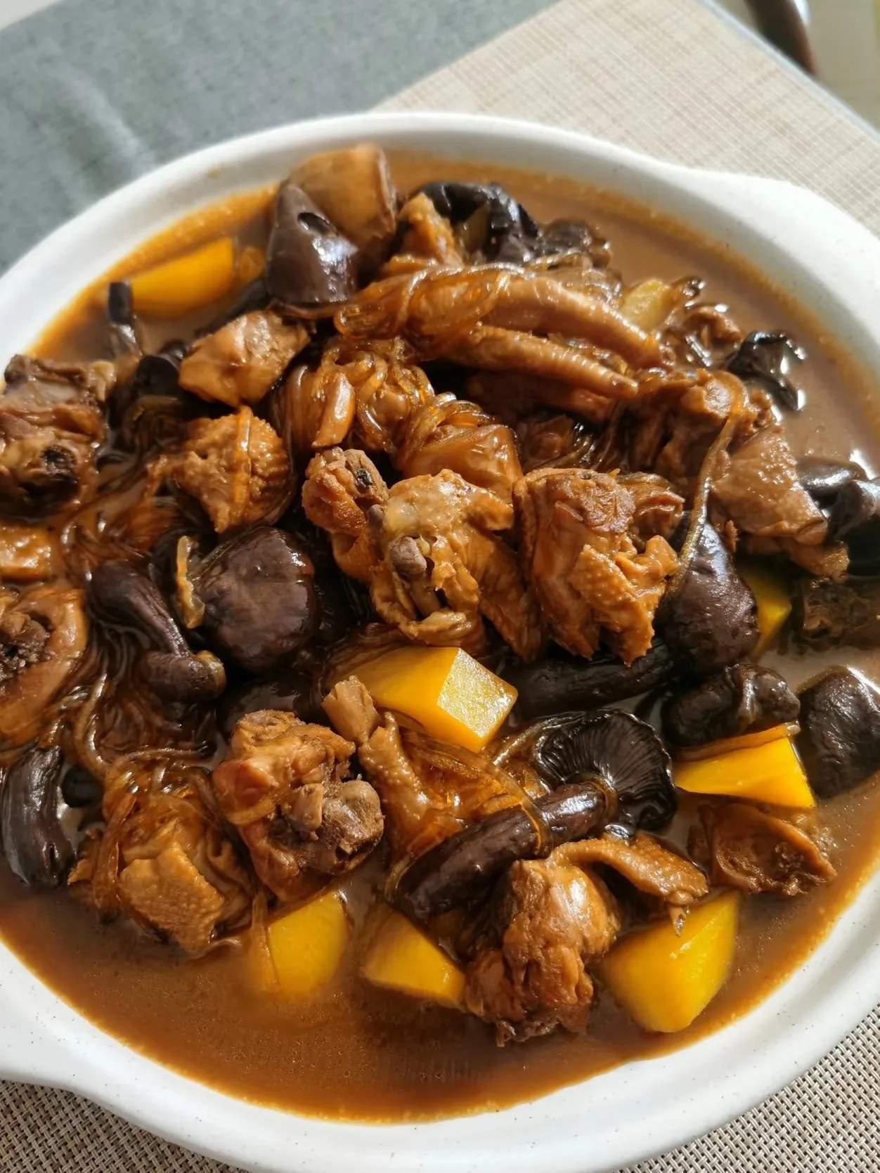 在中国最冷的时节里，不论身处南北，温度都跟过山车似的变幻无常，白天明明还有太阳，