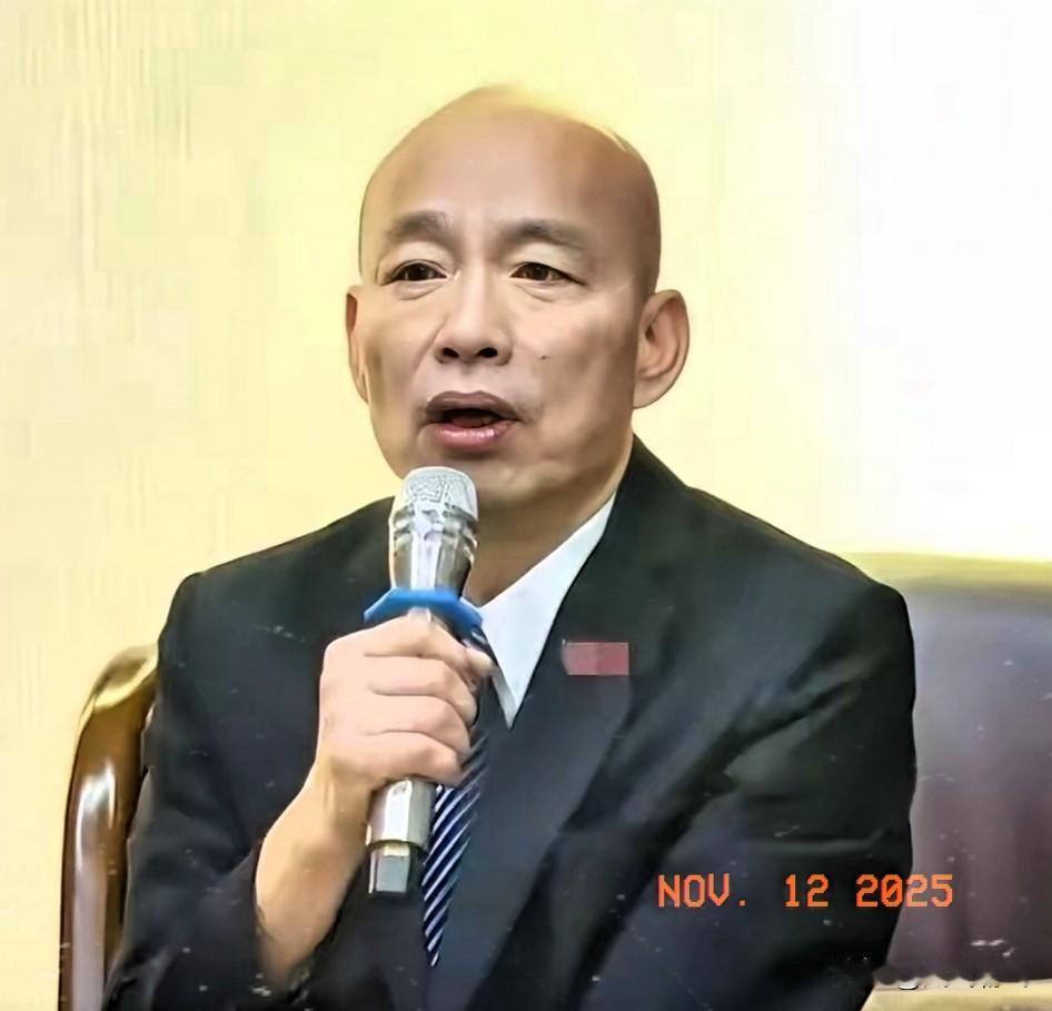 韩国瑜惊人表态后，民进党集体破防了！韩国瑜没顺着绿营的节奏声援沈伯洋，反倒直接亮