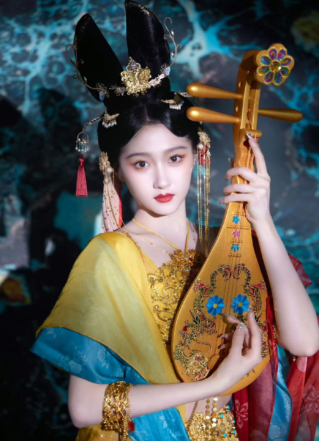 关晓彤考虑演古偶粉丝盼了多少年的消息终于来了！一直在突破自己尝试不同风格，现在