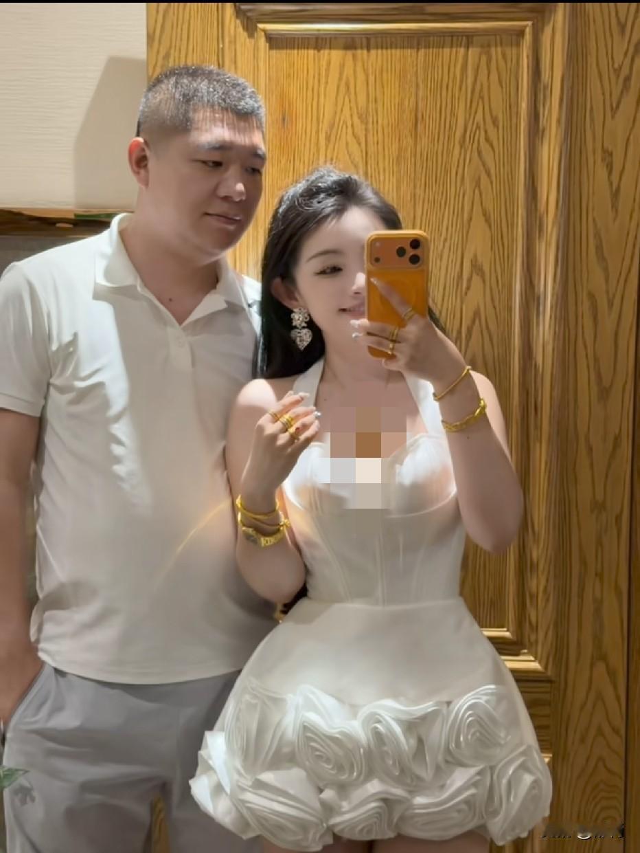 我想知道，像这种情况，如果分手了，金子是不是还得还回去啊