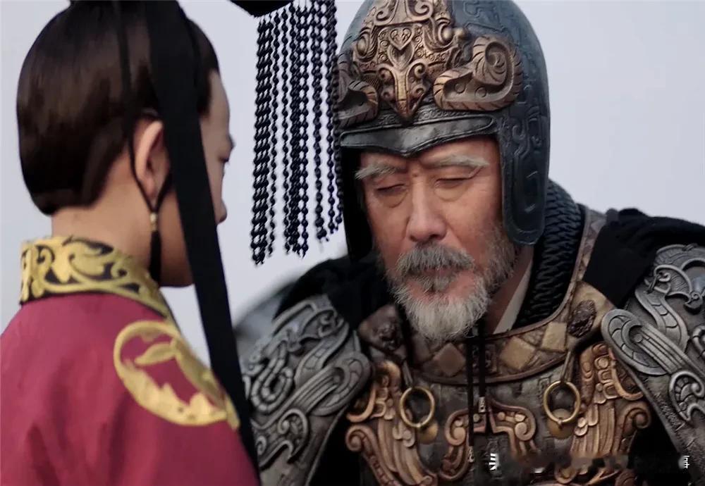 夺嫡过程中险象环生，给曹丕造成巨大的心理阴影，曹丕在建立曹魏政权之后，就对宗室亲