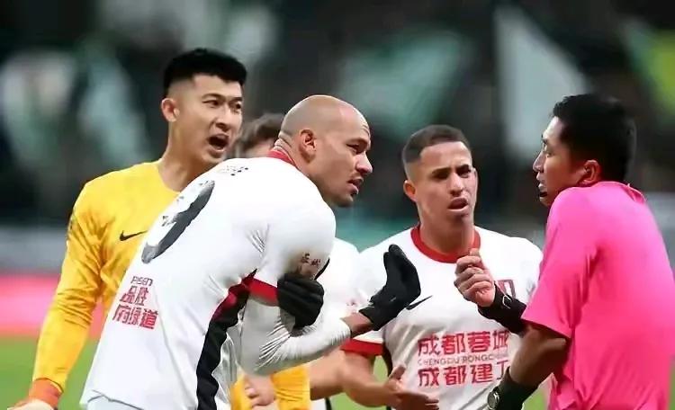 冷静梳理一下网上关于徐正源的几个疑问：1.孤立老徐说，不大可信。俱乐部只是换