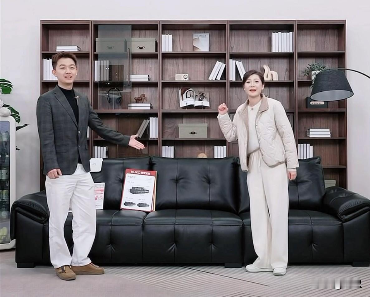 与辉同行开挂了大清早竟然有11万人在线[赞]董董和盼盼以双播模式开