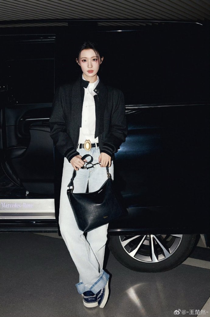 dior出发图dior大秀出发图迪丽热巴李昀锐王楚然Dior大秀出图来