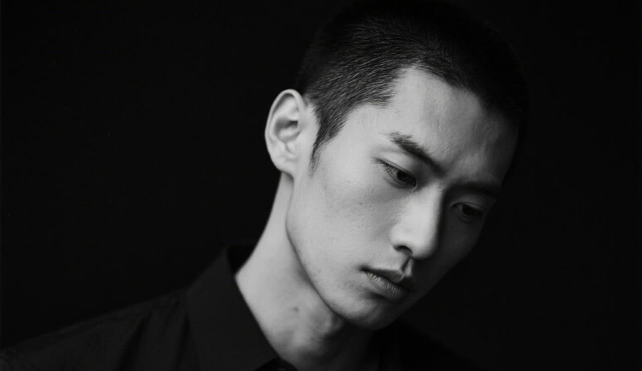 有一个男人，被称为“史上最会搞定女人的男人”。据说他一生中，吸引了近