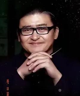 我问我医院上班的同学，刘欢那么有钱，为什么这么年轻就走了？朋友叹了口气说