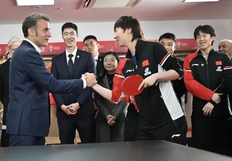 马克龙中国行亮点——乒乓外交，特朗普很生气，可能会做4个小动作1、王与王的较量