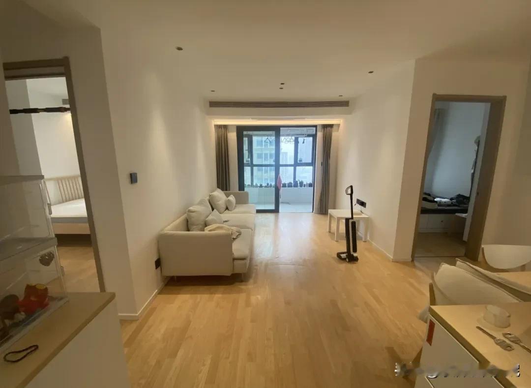 提前还房贷的人，最糊涂？银行员工直言：很多人还在“白送钱”提前还房贷，到底是明